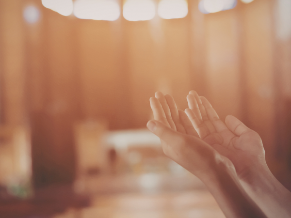 琴與爐禱告服事